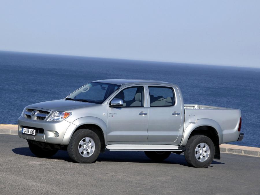 Toyota Hilux Double Cab 2005 года  (фото 24 из 30)